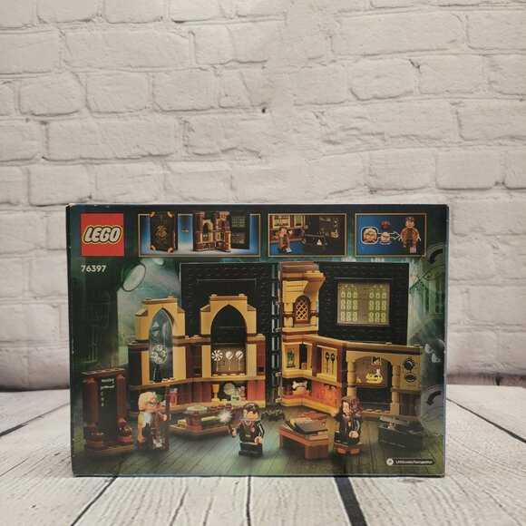 Lego Harry Potter Hogwarts Moment: Defence Against the Dark Arts Class 76397 - Picture 4 of 5